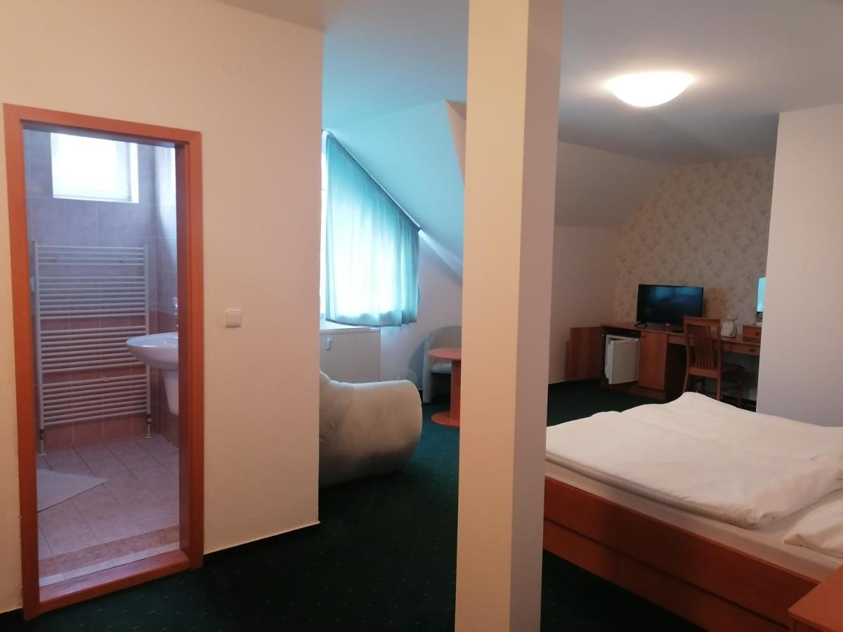 Hotel Kaskada Bojnice Zewnętrze zdjęcie